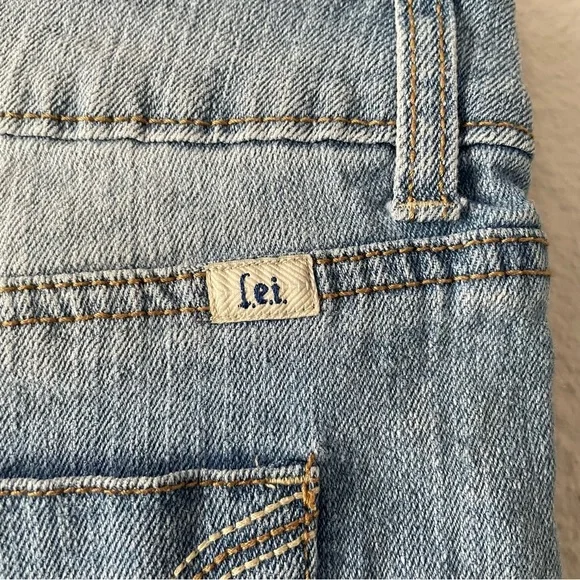 VTG L.E.I. Ashley Low Rise Micro Mini Shorts Junior 7 Light Wash Embroidered Y2K - Picture 12 of 15